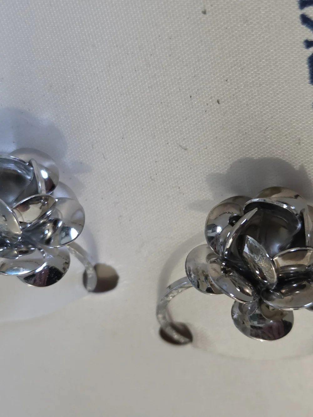 Vintage Silver Tone 3D Rose Napkin Rings Set of 4 in Original Gift Box